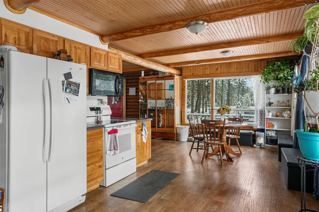 136 Brown Bear Lane De Borgia MT 59830