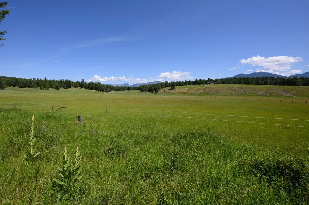 340 Eagle Lake Loop Fortine MT 59918