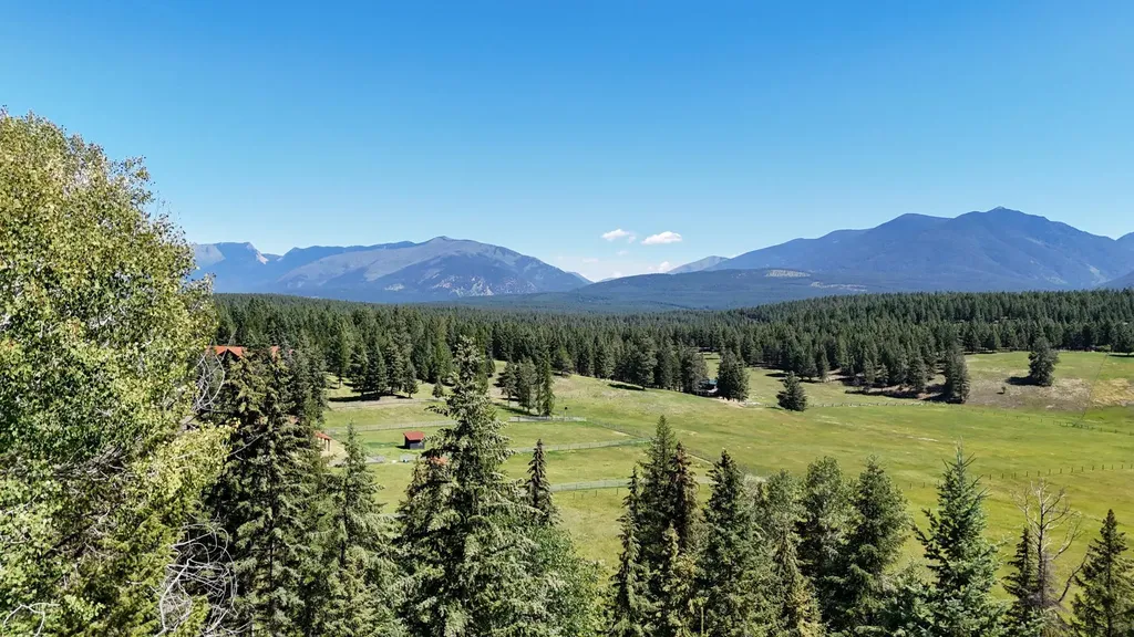 340 Eagle Lake Loop Fortine MT 59918