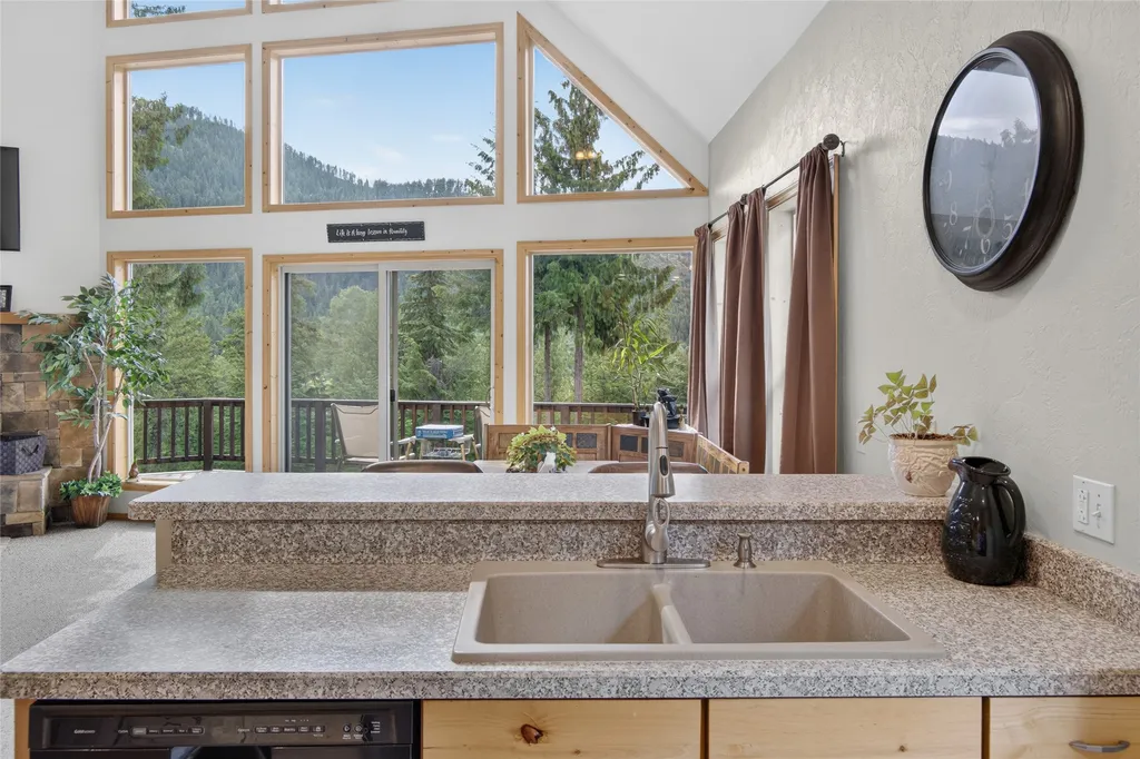 719 Doonan Mountain Road Troy MT 59935