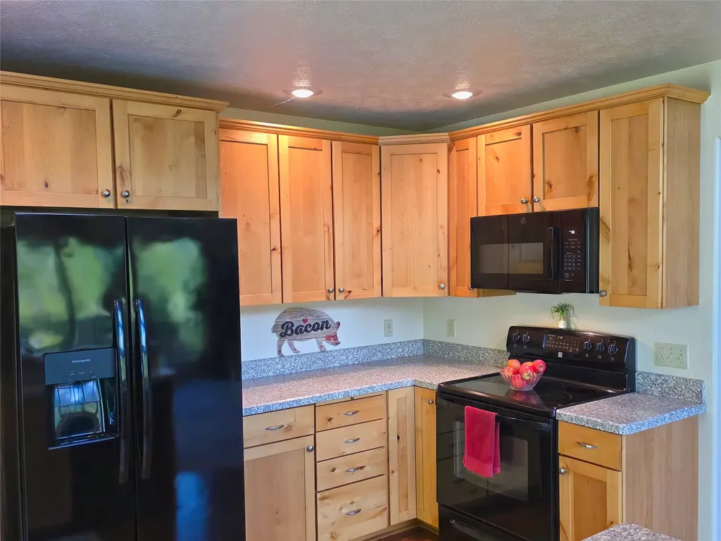 719 Doonan Mountain Road Troy MT 59935