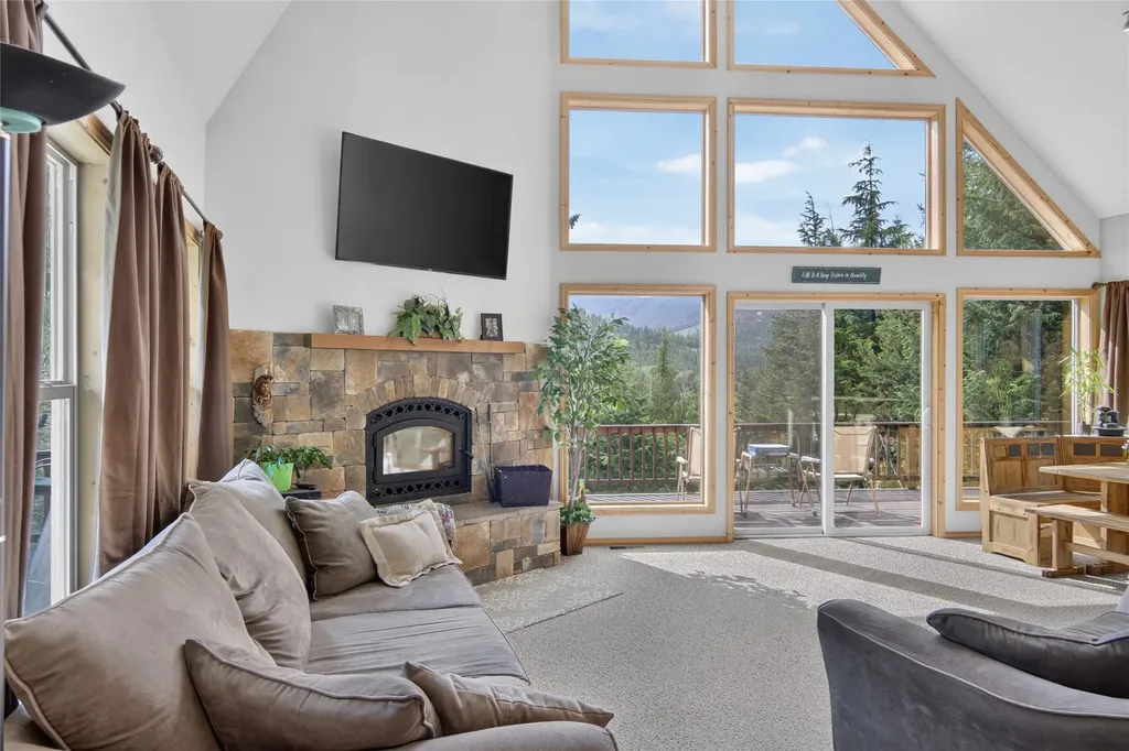719 Doonan Mountain Road Troy MT 59935