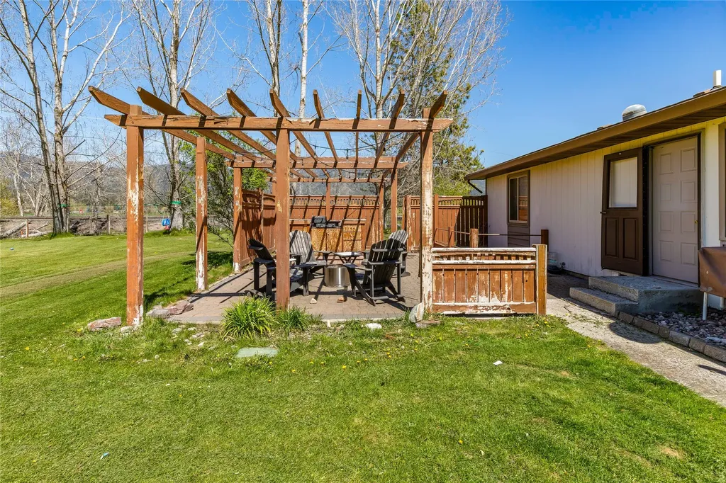 19507 Bryce Putnam Drive Frenchtown MT 59834