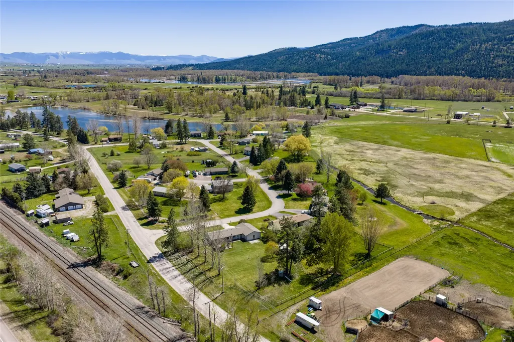19507 Bryce Putnam Drive Frenchtown MT 59834
