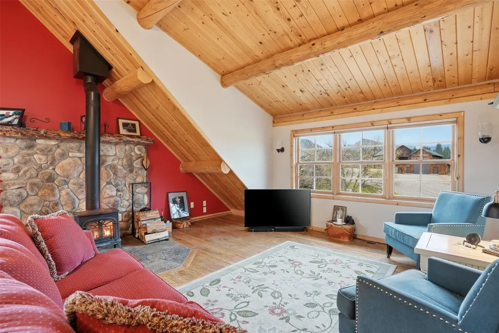 241 Orr Loop Darby MT 59829