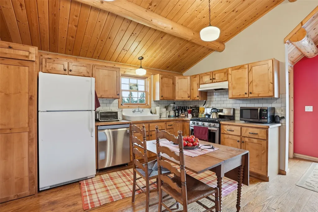 241 Orr Loop Darby MT 59829