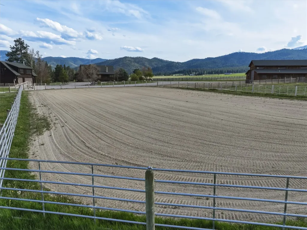 241 Orr Loop Darby MT 59829