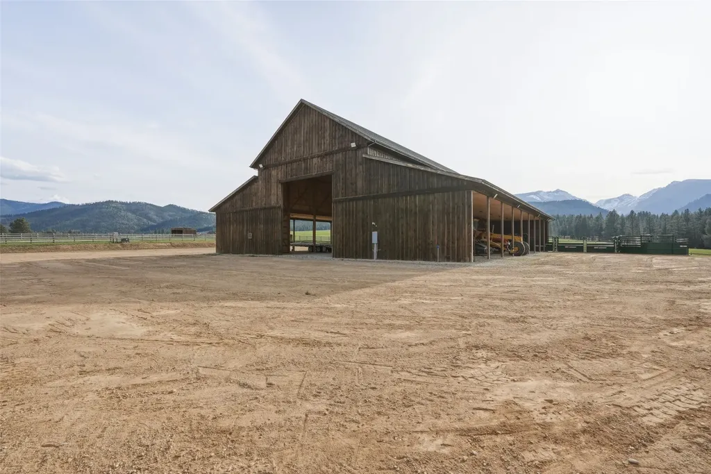 241 Orr Loop Darby MT 59829