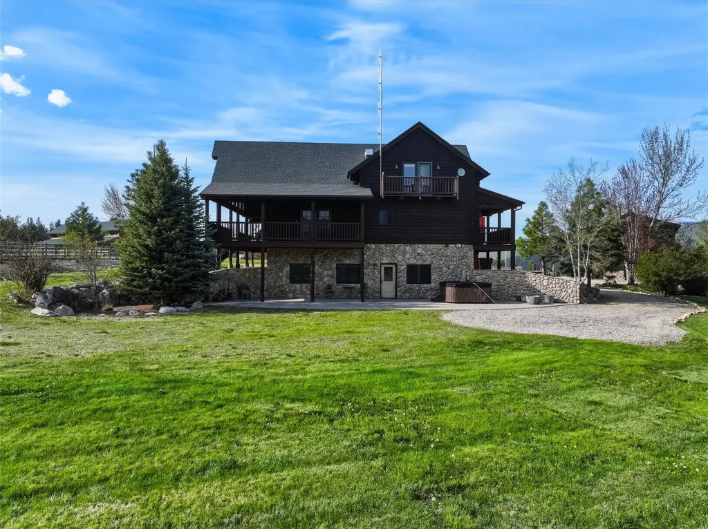 241 Orr Loop Darby MT 59829