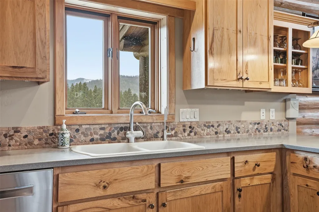 241 Orr Loop Darby MT 59829