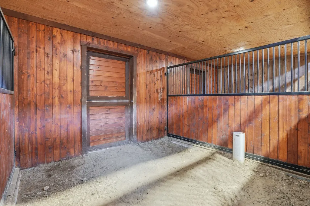 241 Orr Loop Darby MT 59829