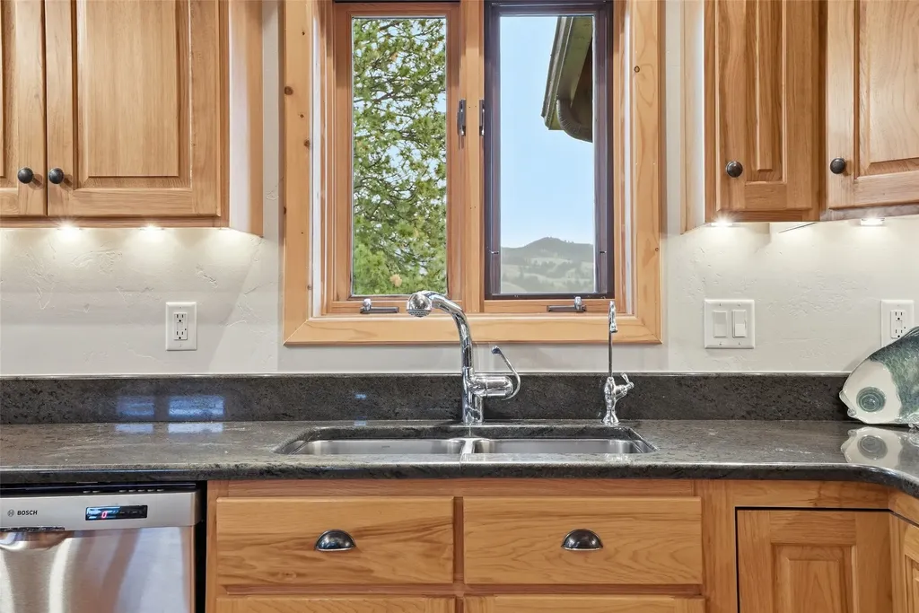 241 Orr Loop Darby MT 59829