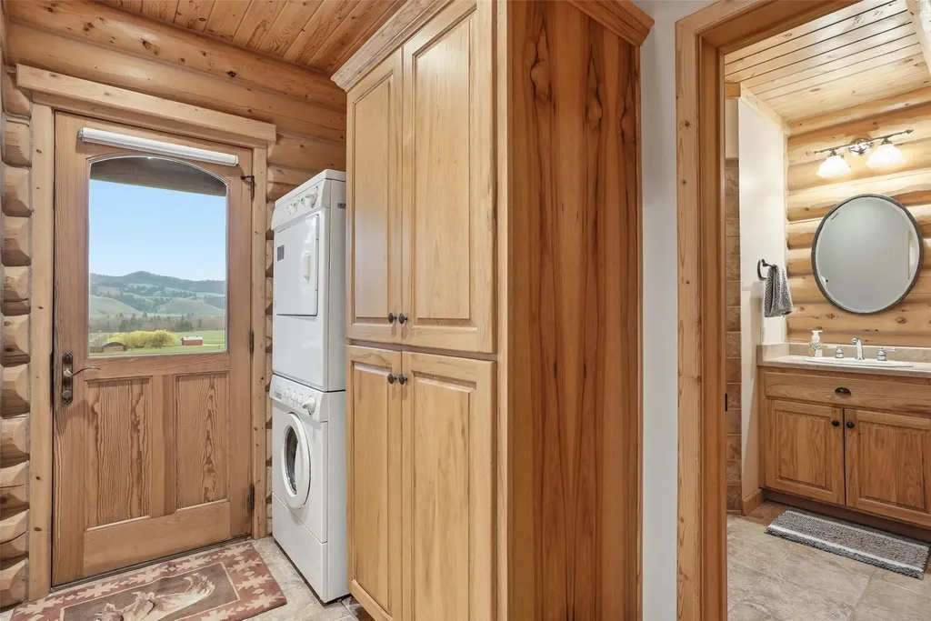 241 Orr Loop Darby MT 59829