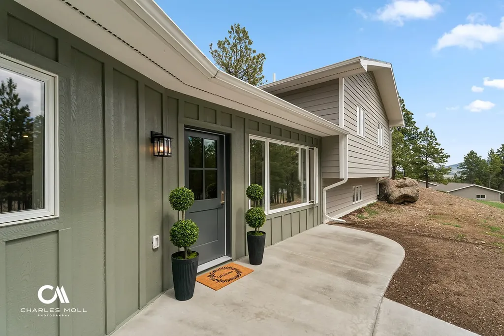 11 Bugle Road Clancy MT 59634
