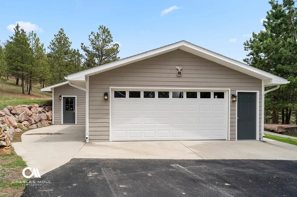 11 Bugle Road Clancy MT 59634