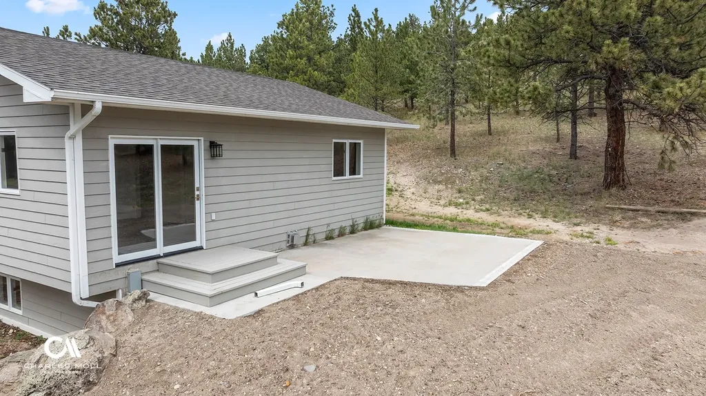 11 Bugle Road Clancy MT 59634