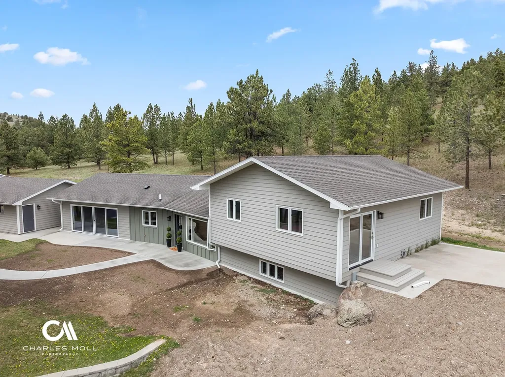 11 Bugle Road Clancy MT 59634