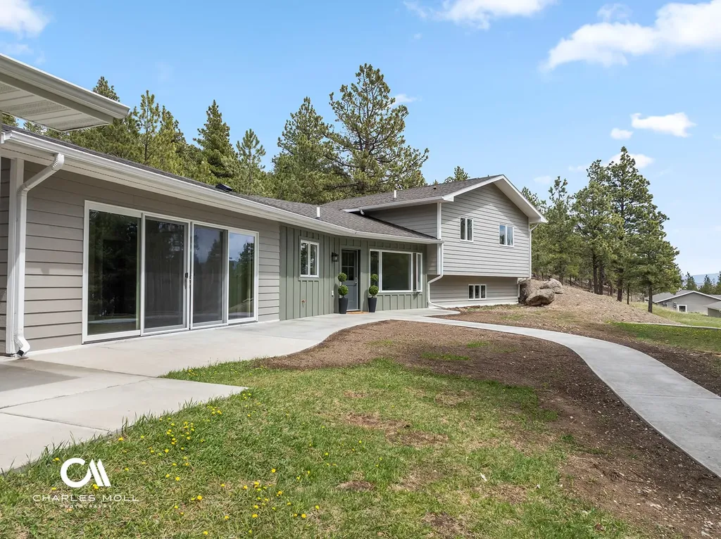 11 Bugle Road Clancy MT 59634