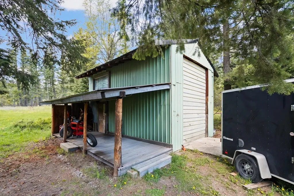 12820 Red Owl Trail Bigfork MT 59911