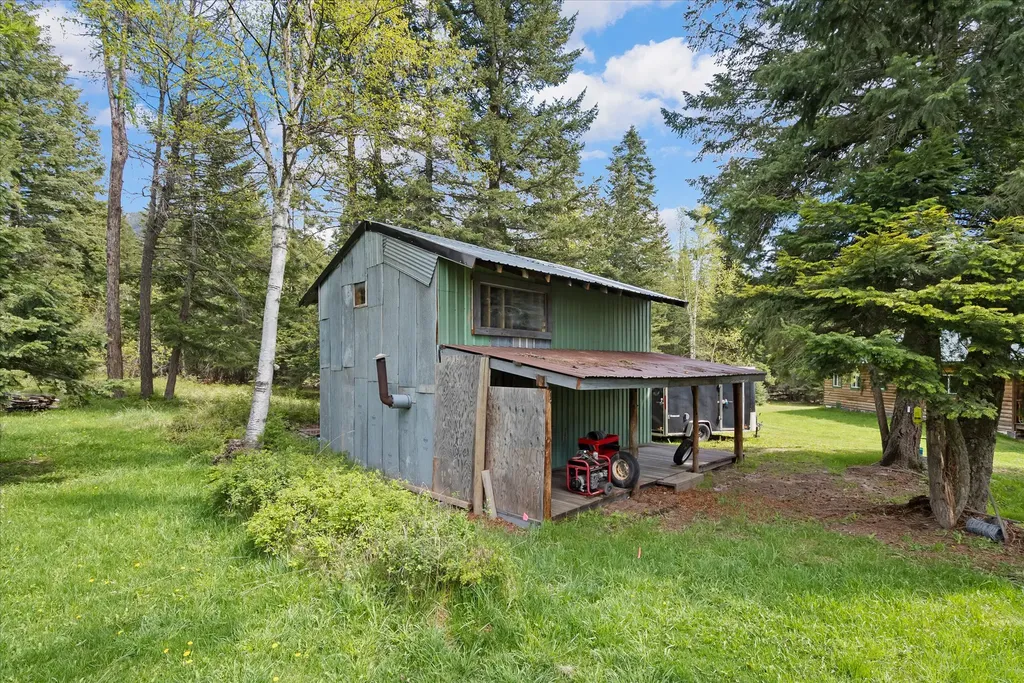 12820 Red Owl Trail Bigfork MT 59911