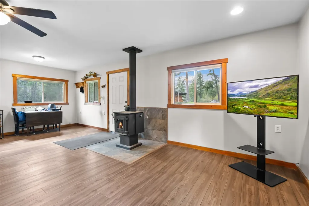 12820 Red Owl Trail Bigfork MT 59911