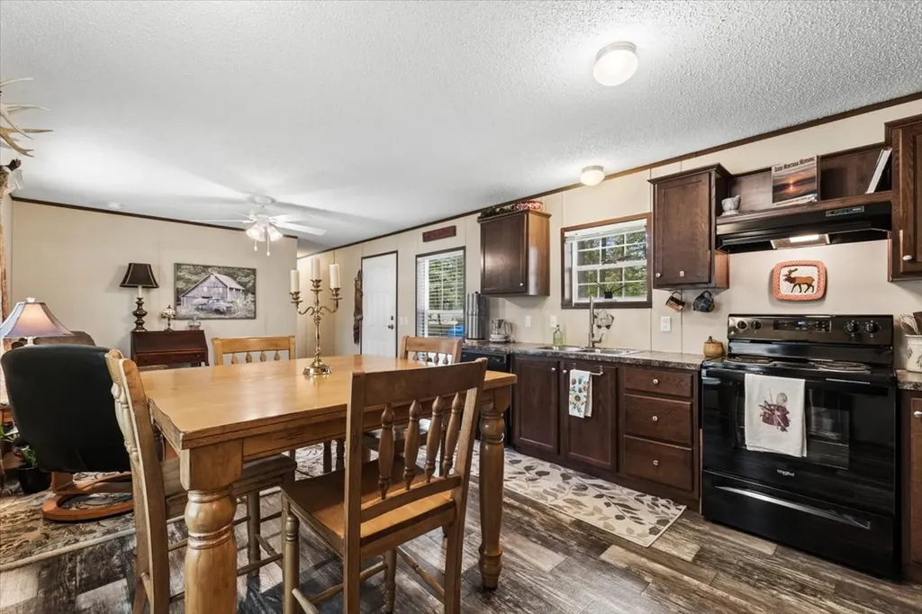 4870 Us Hwy 93 S Whitefish MT 59937