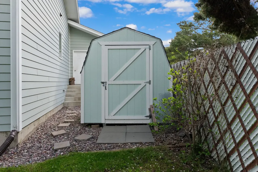 310 Hilltop Avenue Kalispell MT 59901