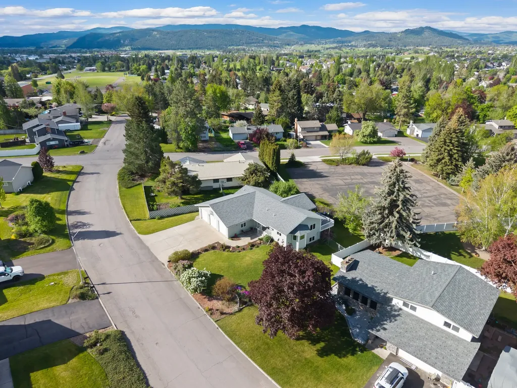 310 Hilltop Avenue Kalispell MT 59901