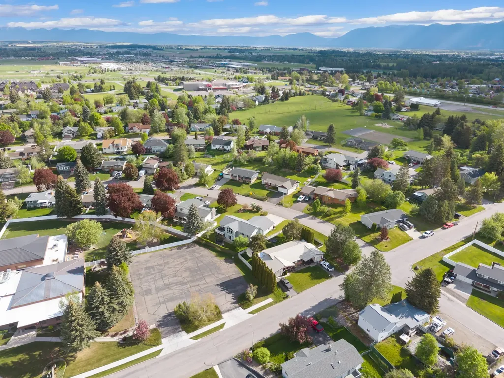 310 Hilltop Avenue Kalispell MT 59901