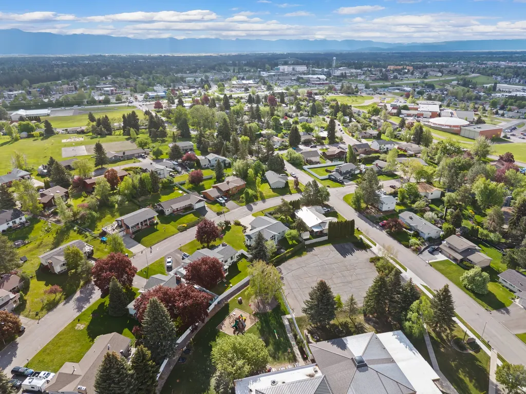 310 Hilltop Avenue Kalispell MT 59901