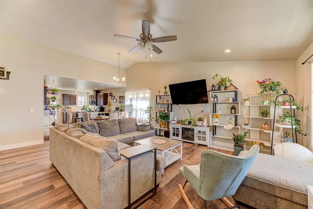 227 Meadow View Loop East Helena MT 59635