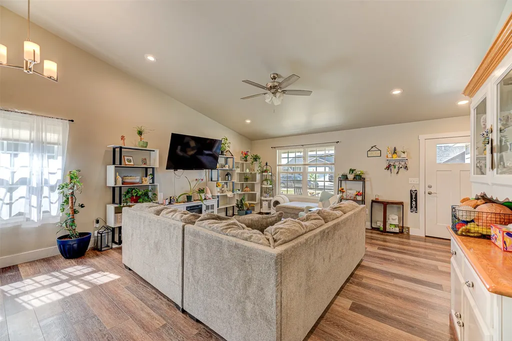 227 Meadow View Loop East Helena MT 59635