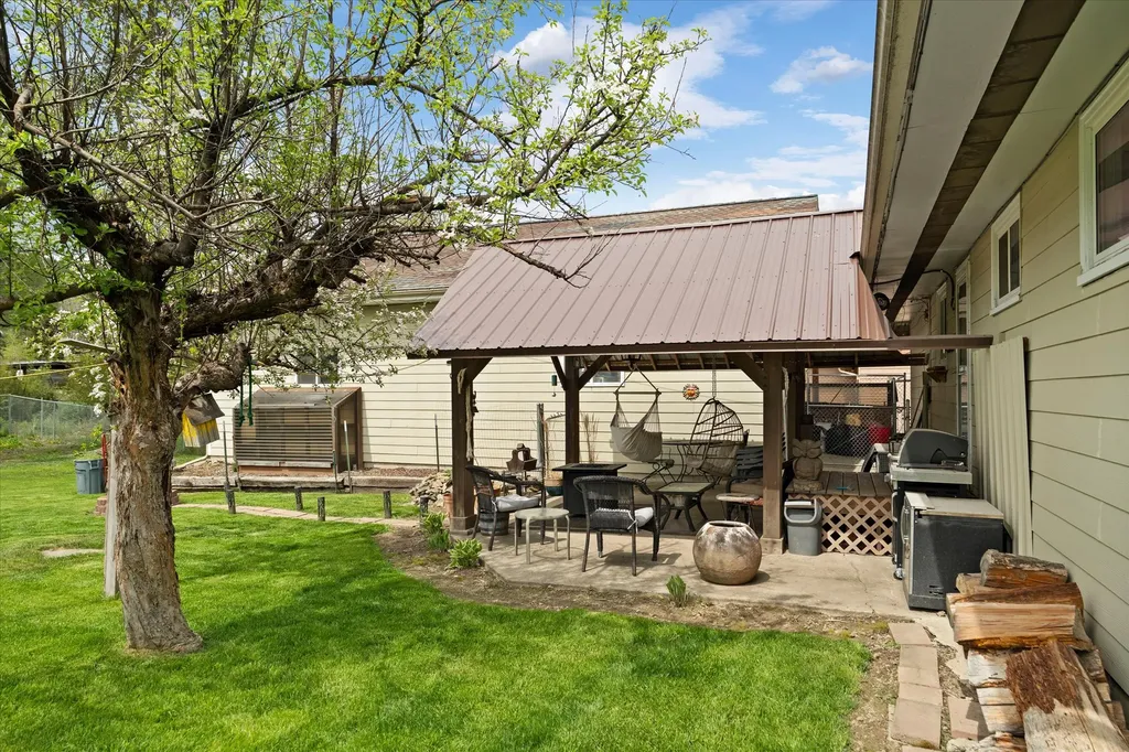 34 Conifer Road Libby MT 59923