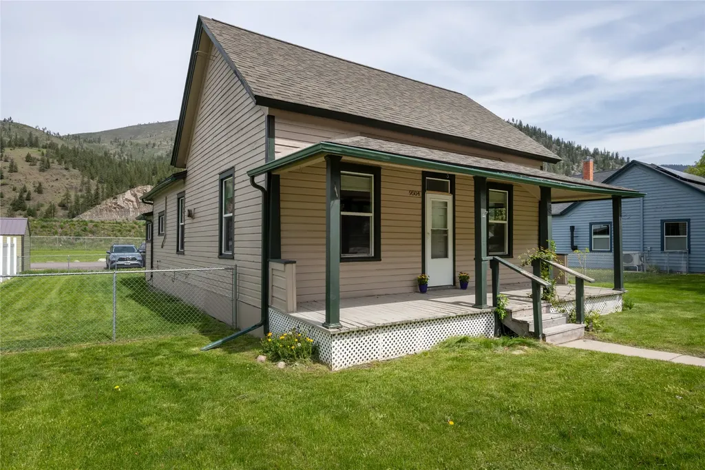 9504 Highway 200 E Bonner MT 59823