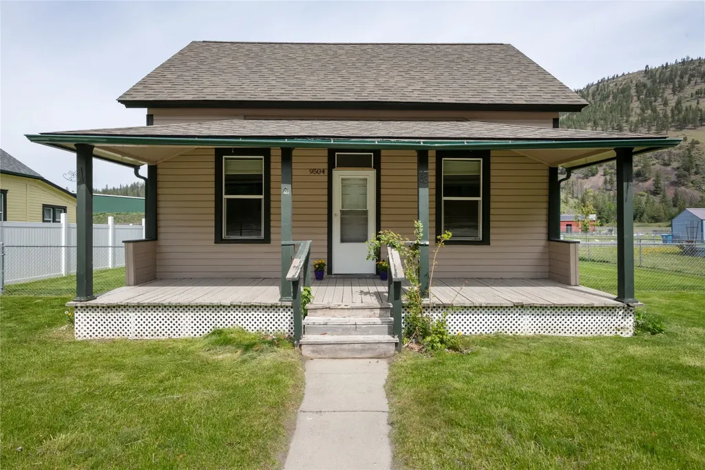 9504 Highway 200 E Bonner MT 59823