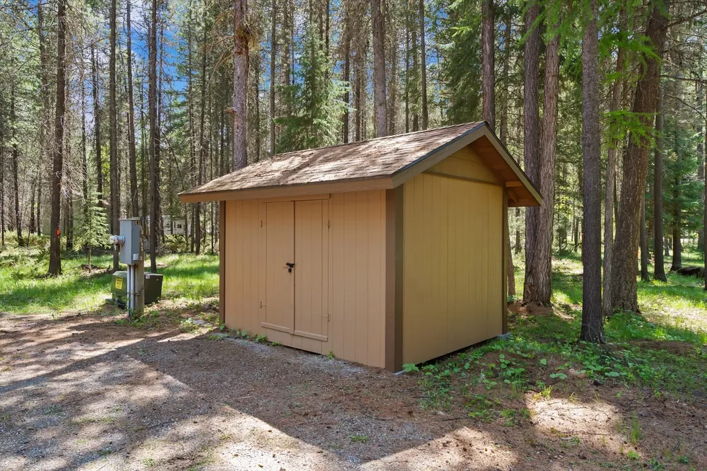 6869 Farm To Market Road Whitefish MT 59937