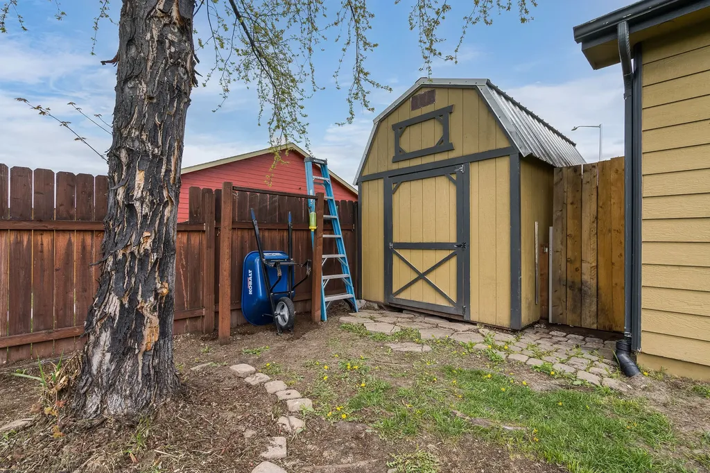 1401 Klondyke Loop Somers MT 59932