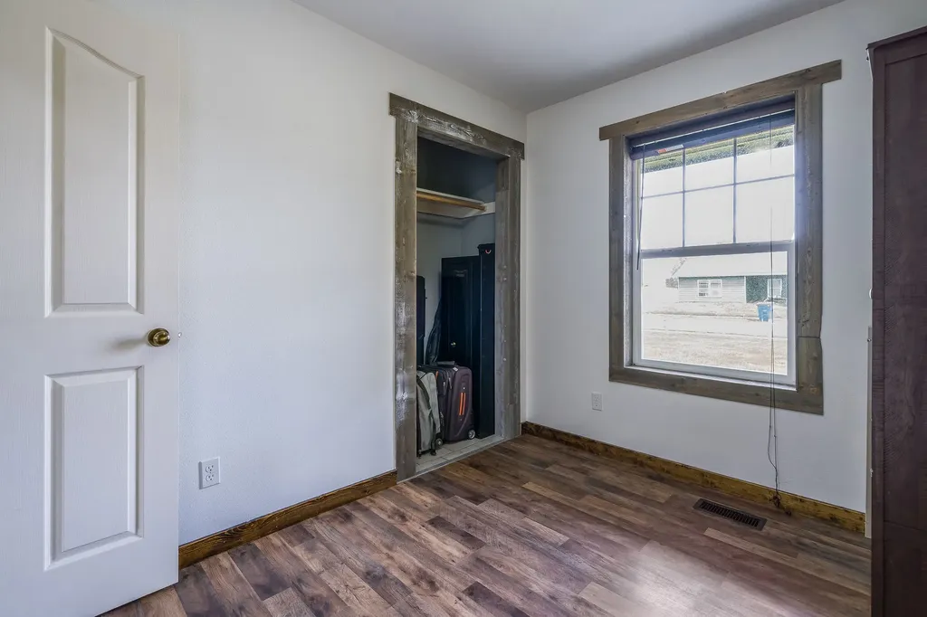 1401 Klondyke Loop Somers MT 59932