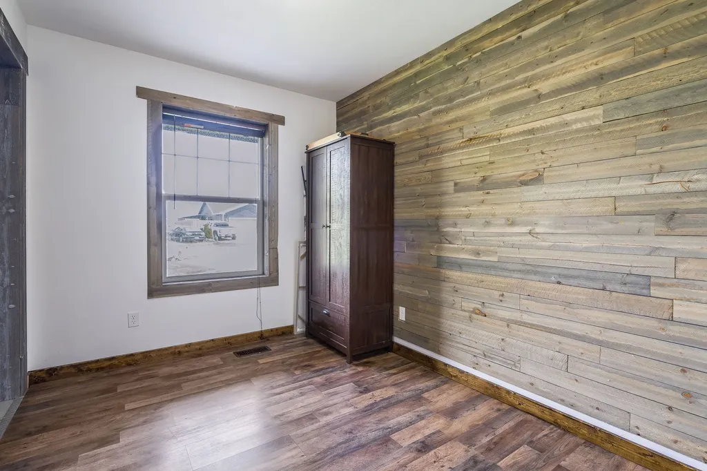 1401 Klondyke Loop Somers MT 59932