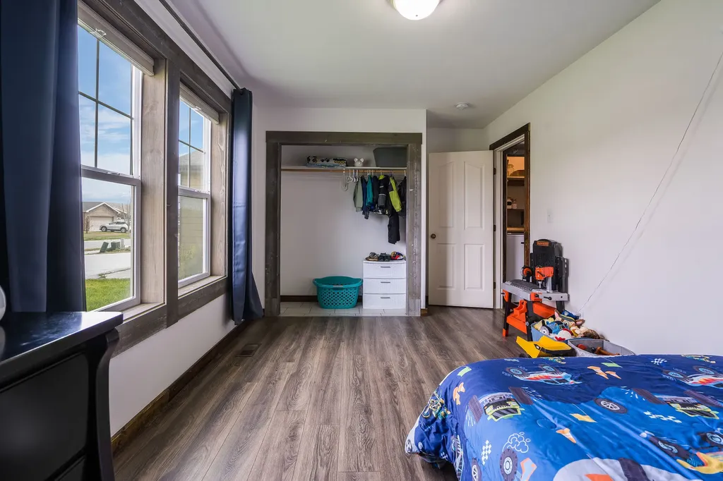 1401 Klondyke Loop Somers MT 59932