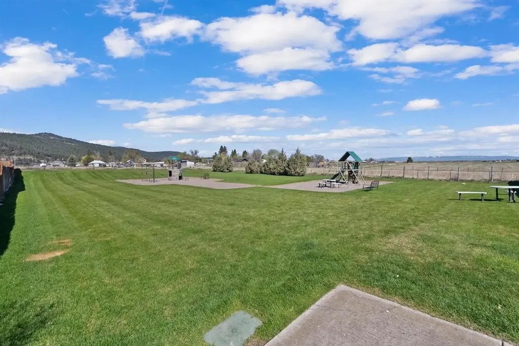 1401 Klondyke Loop Somers MT 59932