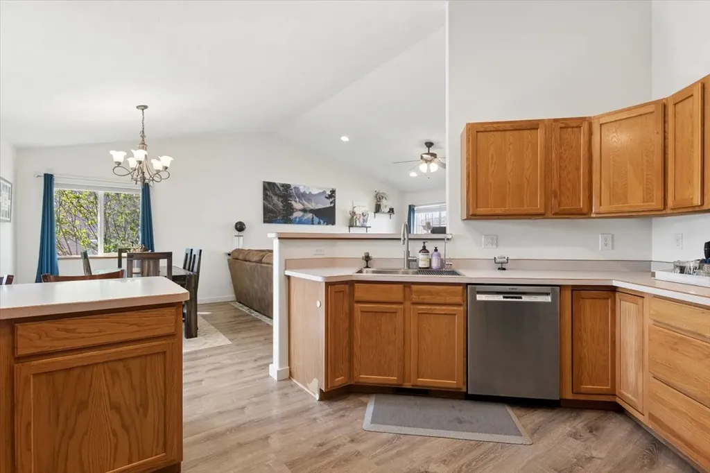 288 Buttercup Loop Kalispell MT 59901