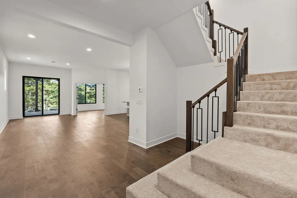 215 Whisper Ridge Drive Bigfork MT 59911