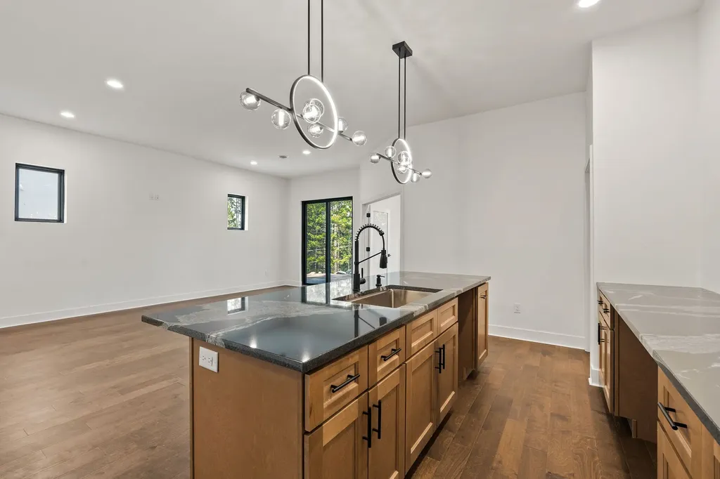 215 Whisper Ridge Drive Bigfork MT 59911
