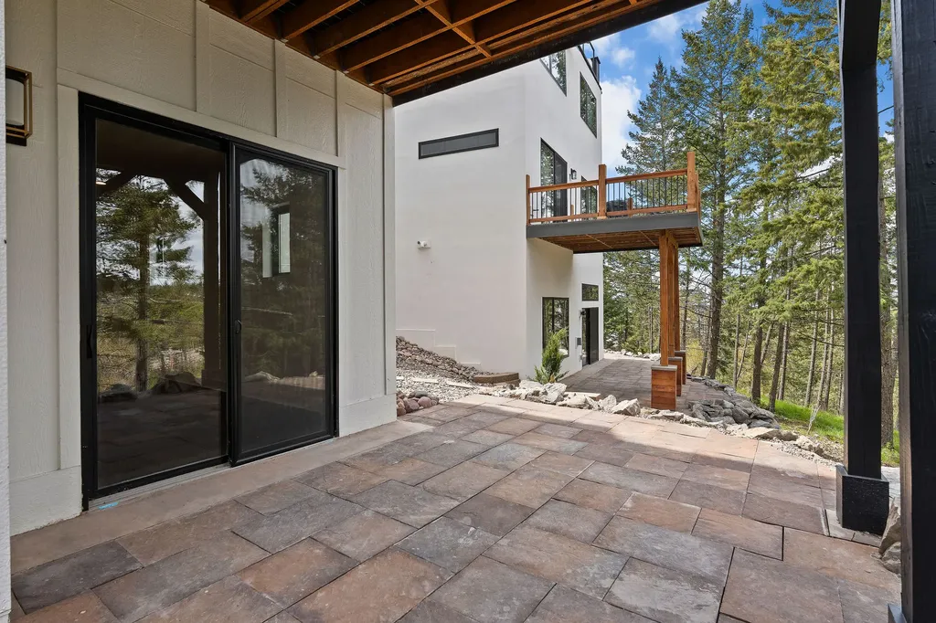215 Whisper Ridge Drive Bigfork MT 59911