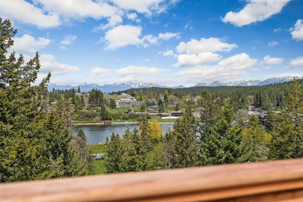 215 Whisper Ridge Drive Bigfork MT 59911