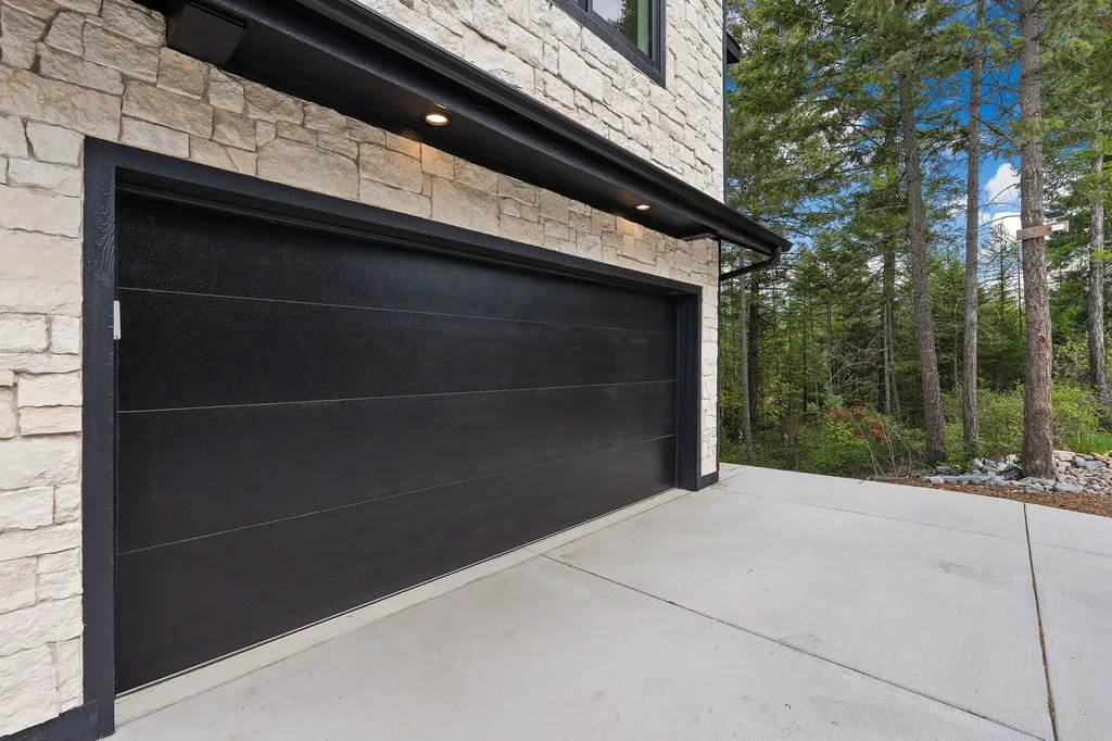 215 Whisper Ridge Drive Bigfork MT 59911