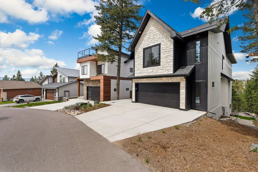 215 Whisper Ridge Drive Bigfork MT 59911