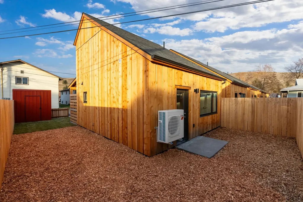 1018 Charlo Street Missoula MT 59802