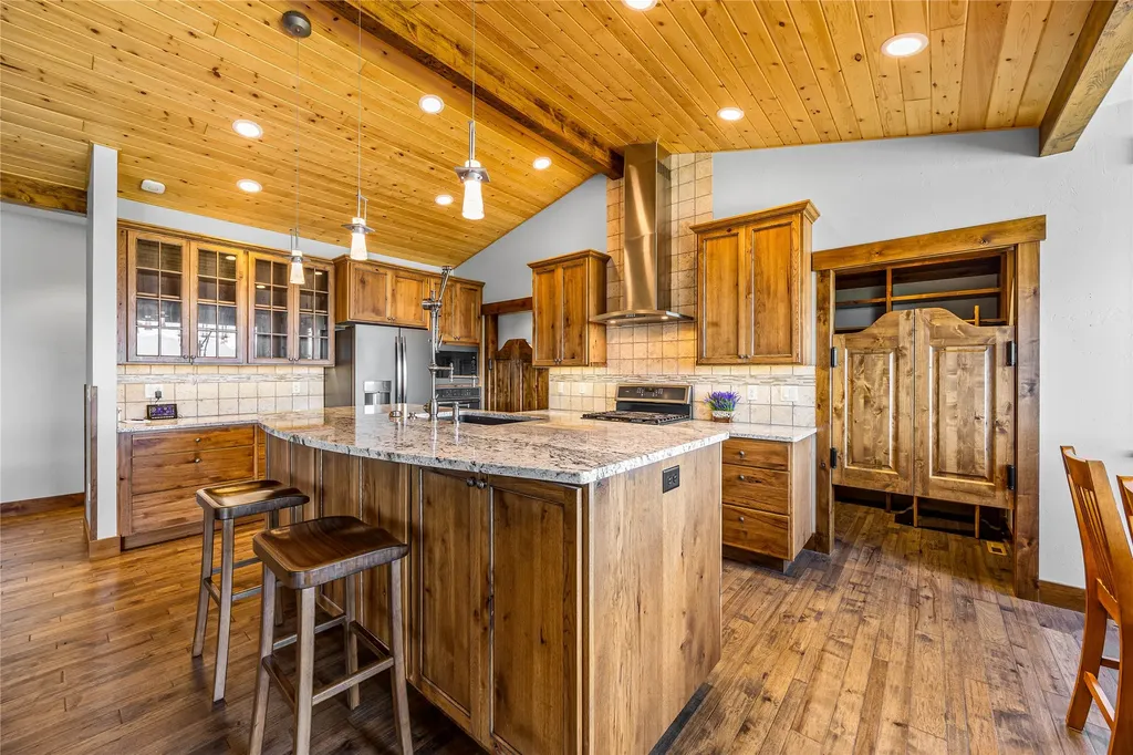 447 Labrador Trail Corvallis MT 59828